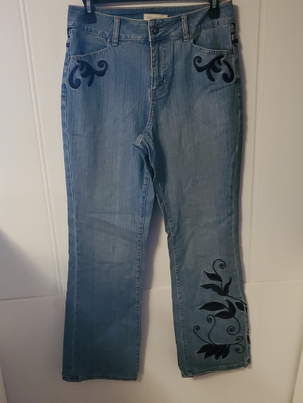 Coldwater Creek Blue Denim Jeans with Black Floral Embroidery Size P6